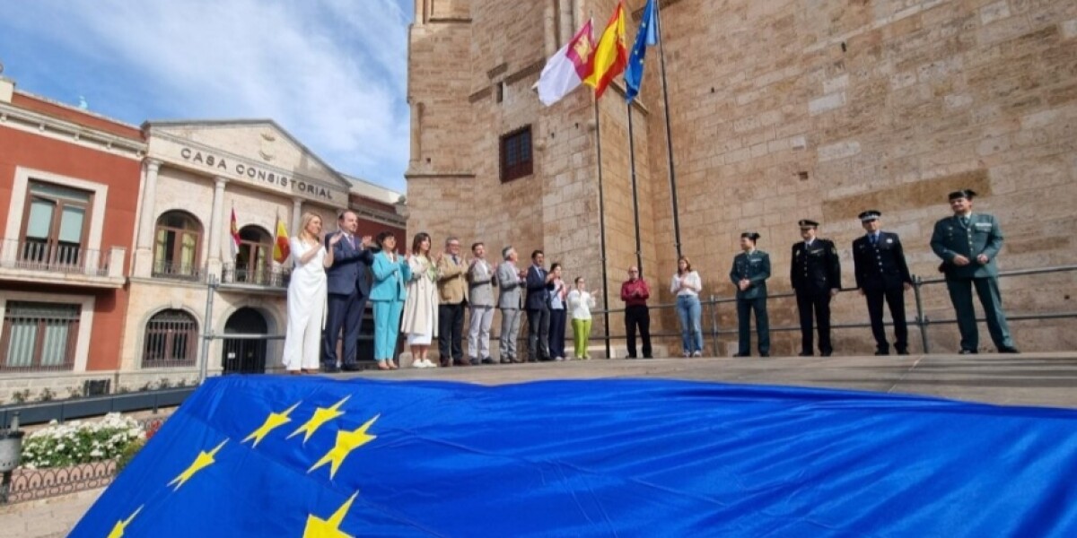 Valdepeñas conmemora el Día de Europa celebrando la Unión